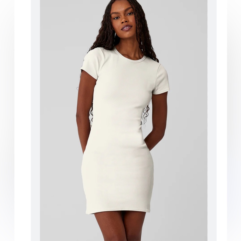 ALO GODDESS RIBBED SHORT SLEEVE MINI DRESS